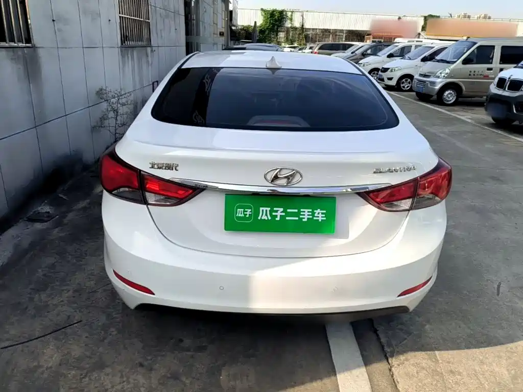 Hyundai Elantra Langdong — миниатюра 6