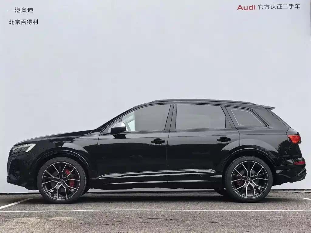 Audi Q7 — миниатюра 11