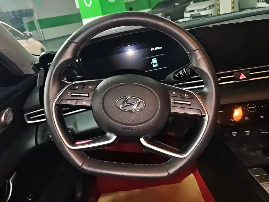 Hyundai Elantra — миниатюра 15