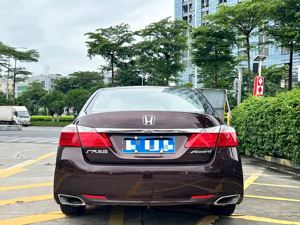Honda Accord — миниатюра 5