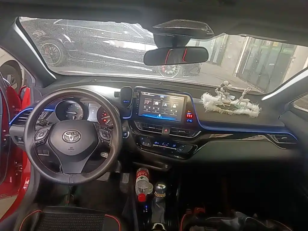 Toyota C-HR — миниатюра 10