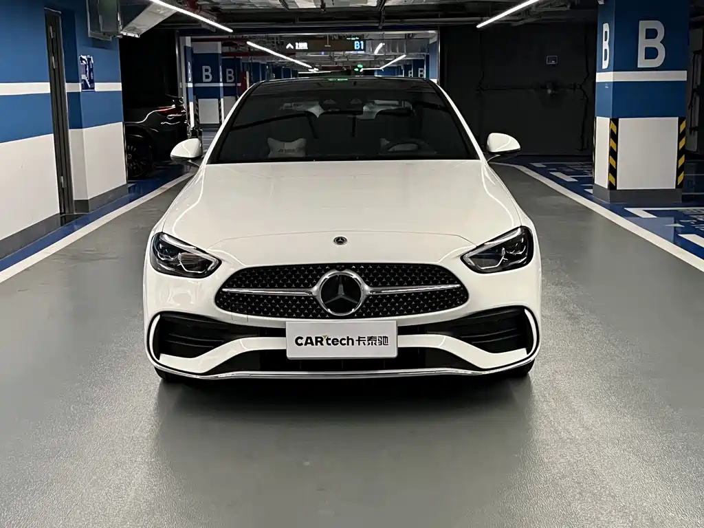 Mercedes-Benz C-Class — миниатюра 2