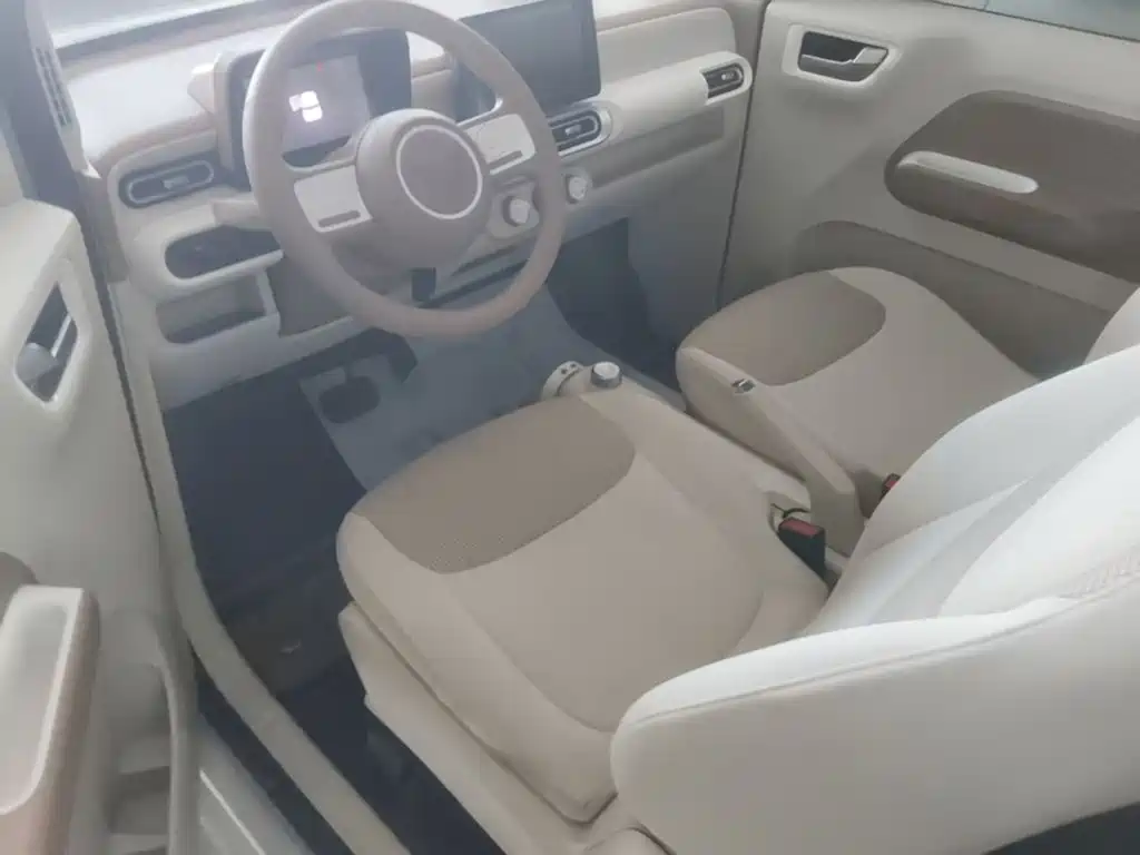 Wuling MINIEV — миниатюра 16