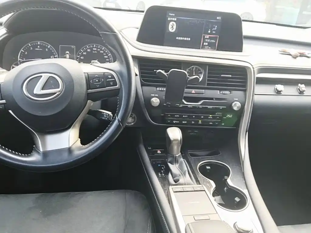 Lexus RX — миниатюра 10