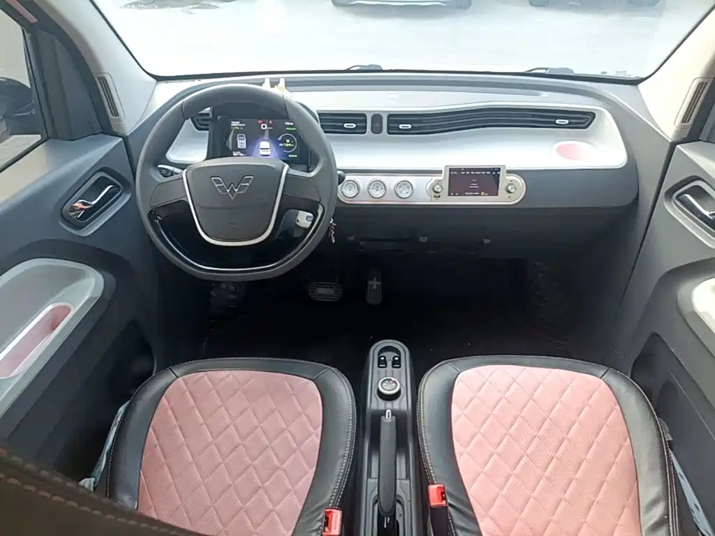 Wuling MINIEV — миниатюра 10
