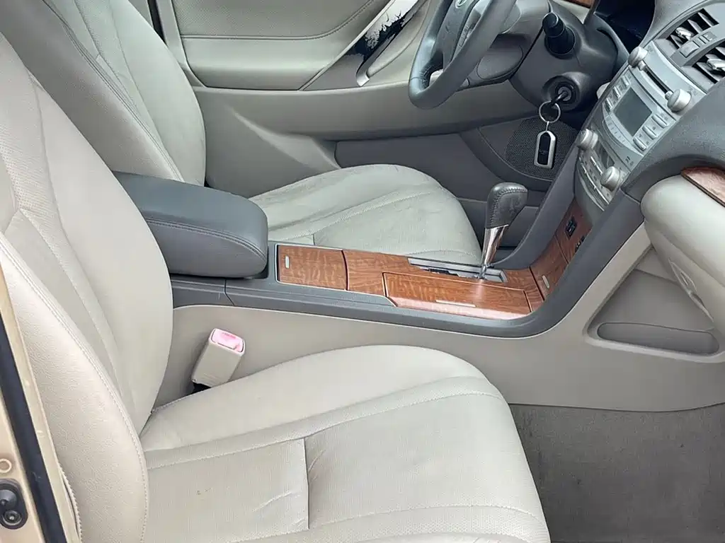 Toyota Camry 2010 200G