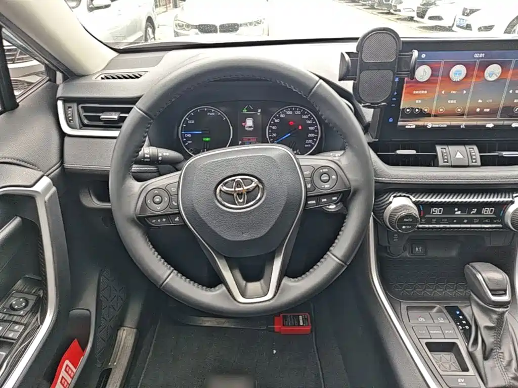 Toyota Wildlander — миниатюра 11
