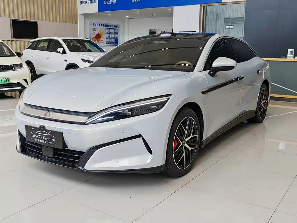 BYD Хань Ли