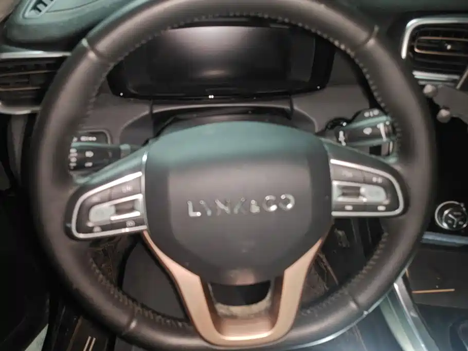 Lynk & Co 01 — миниатюра 15