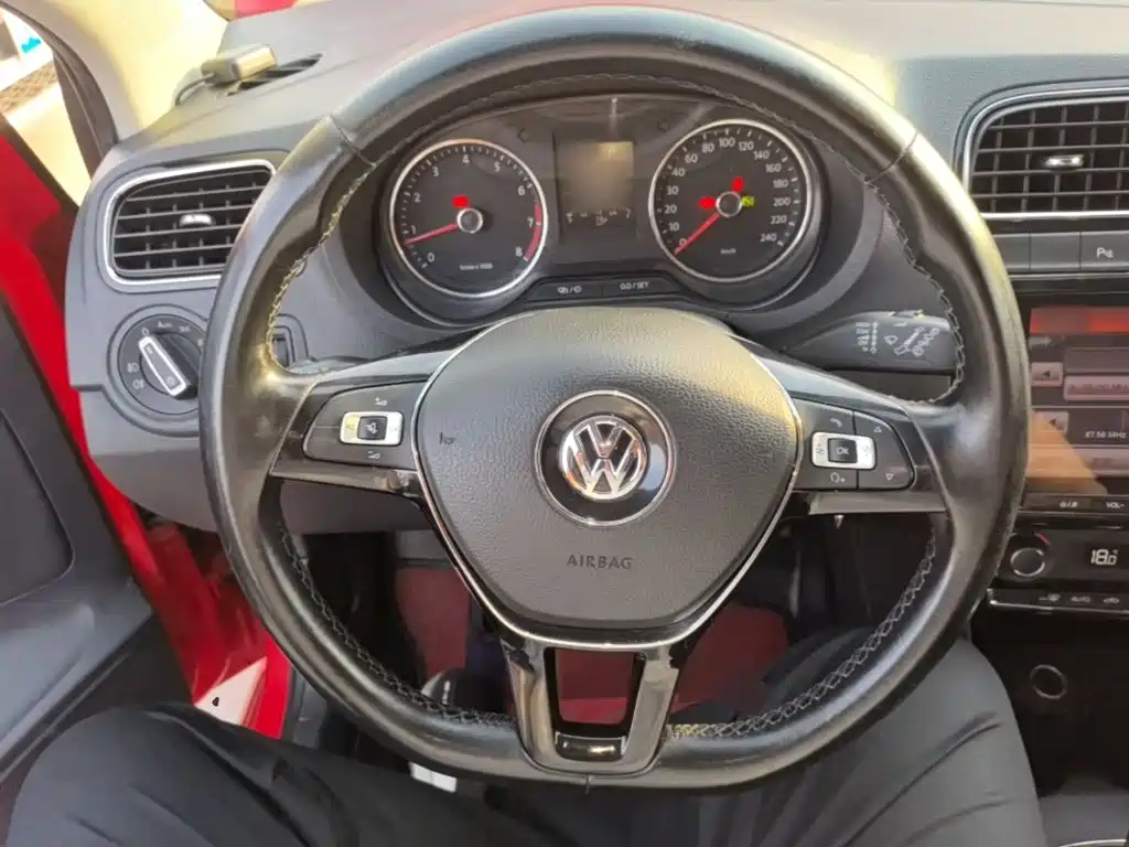 Volkswagen Polo — миниатюра 11