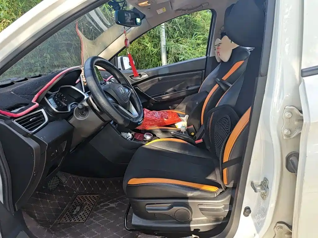 Baojun 310 — миниатюра 8