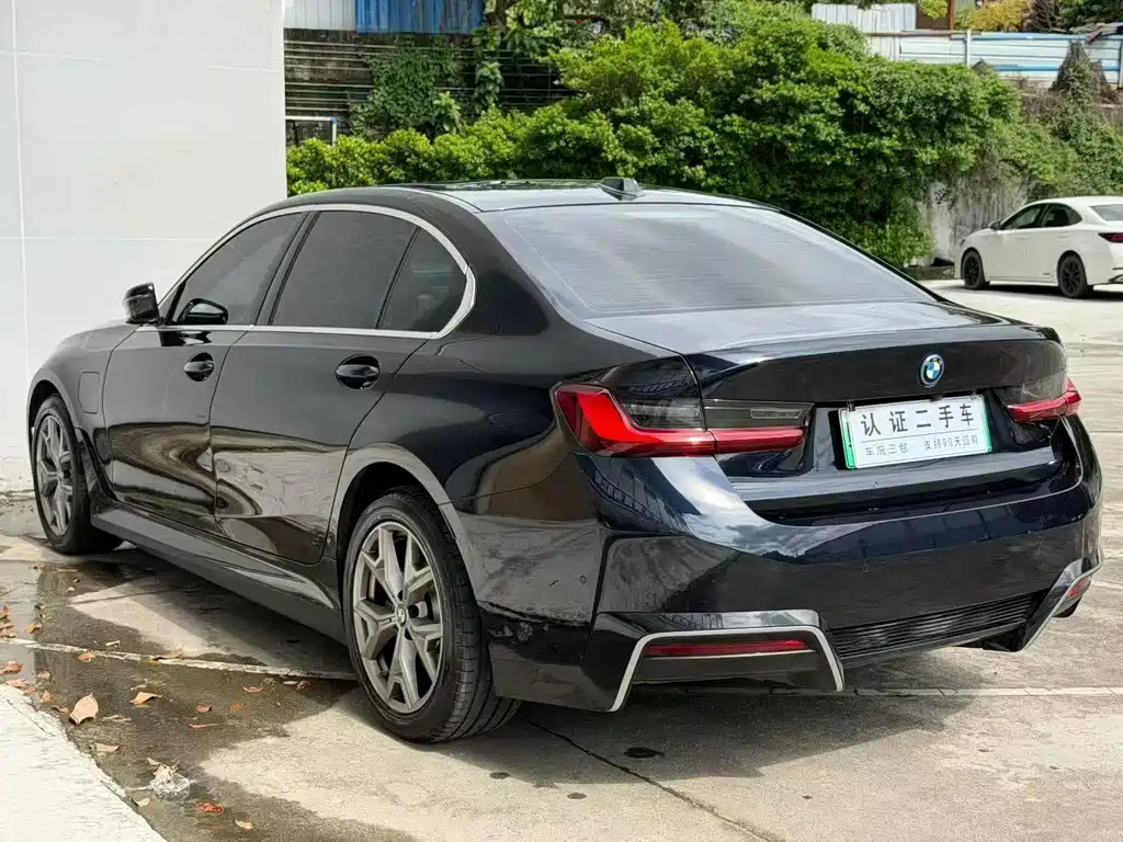 BMW i3 — миниатюра 9