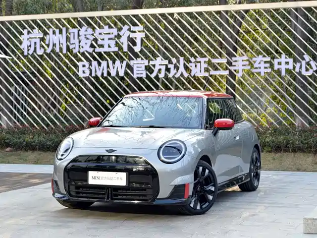MINI ELECTRIC  JCW 2025
