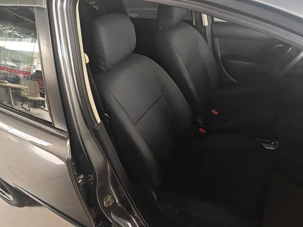 Nissan Livina — миниатюра 20