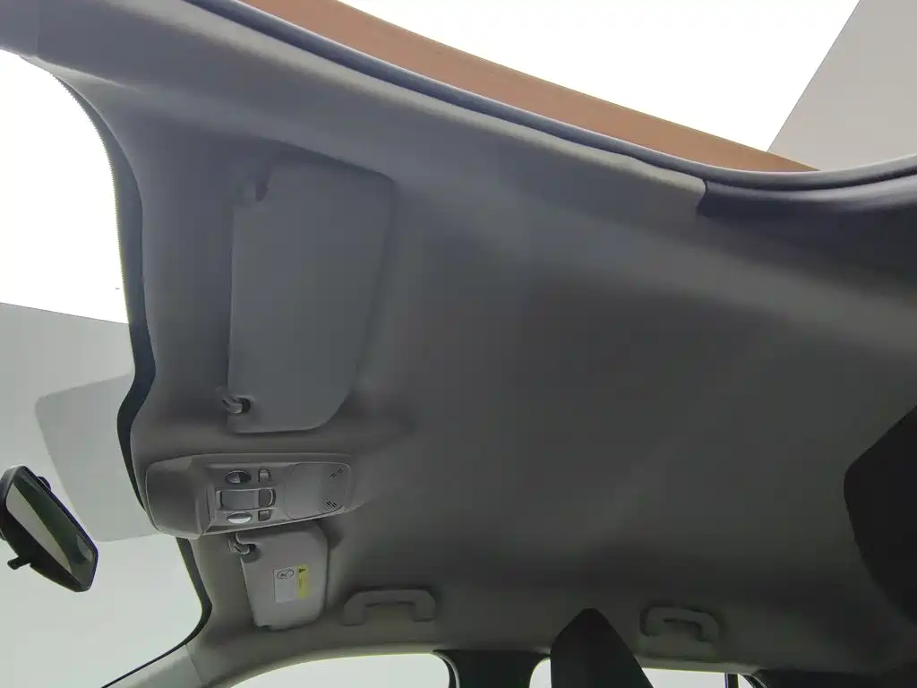 Peugeot 2008 — миниатюра 14