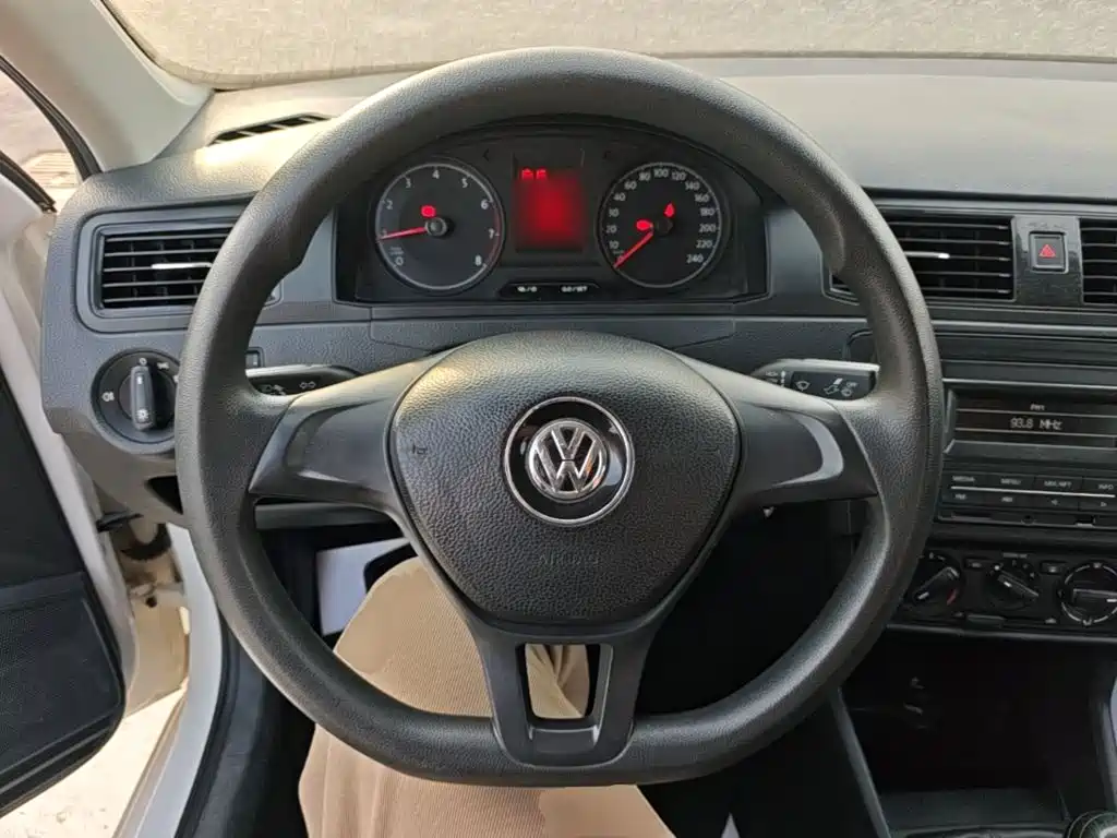 Volkswagen Santana — миниатюра 11