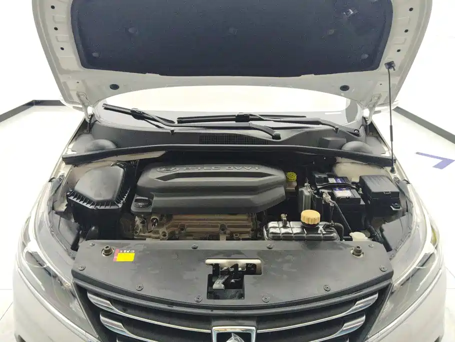 Baojun 310 — миниатюра 10