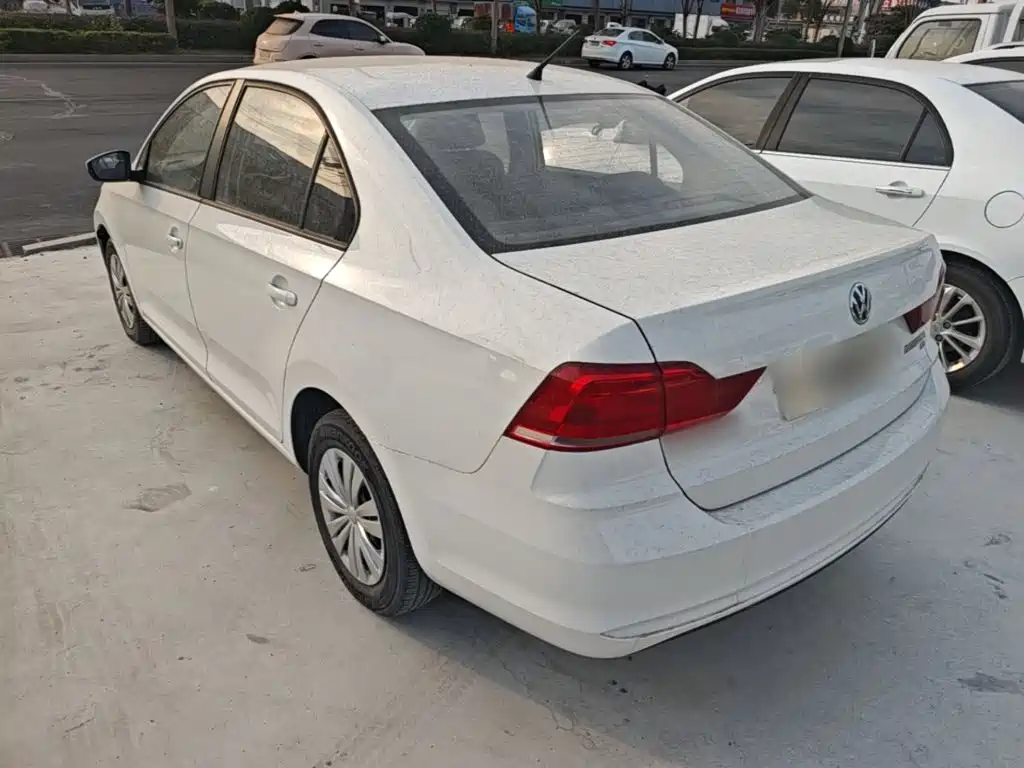 Volkswagen Santana — миниатюра 5