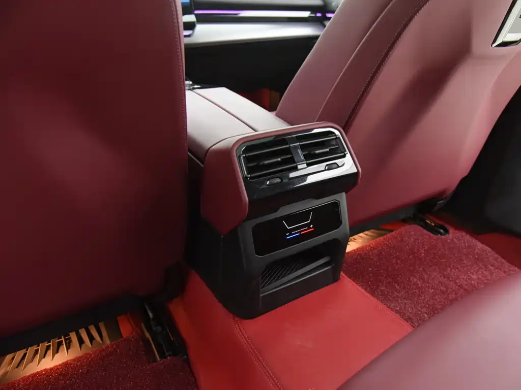 BMW 5 Series — миниатюра 12