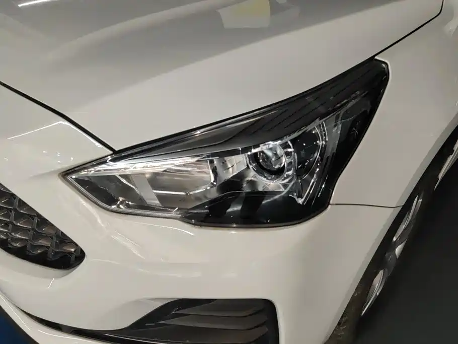 Haval M6 — миниатюра 5