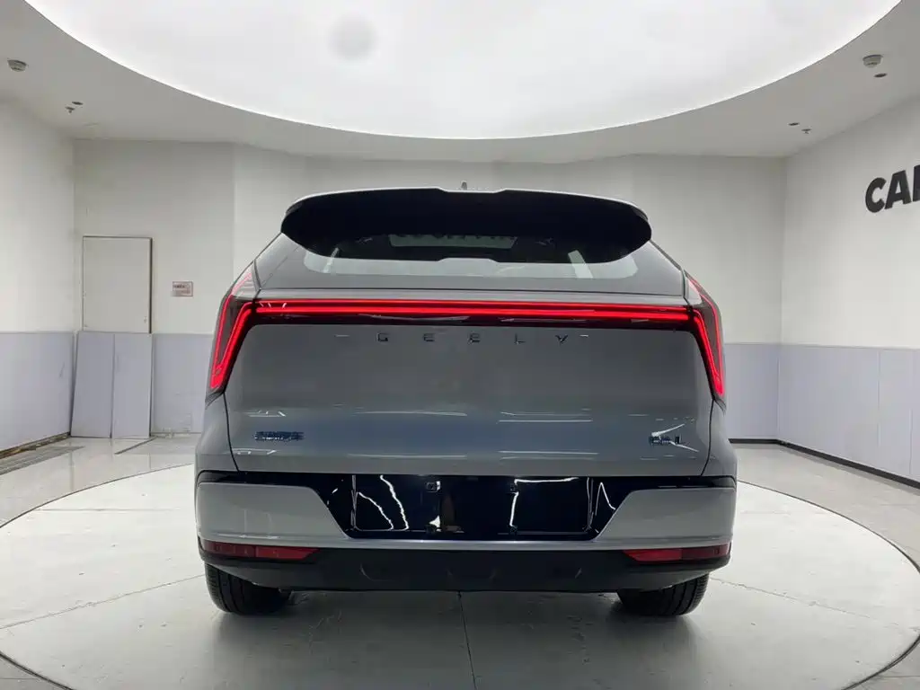 Geely Boyue L — миниатюра 6