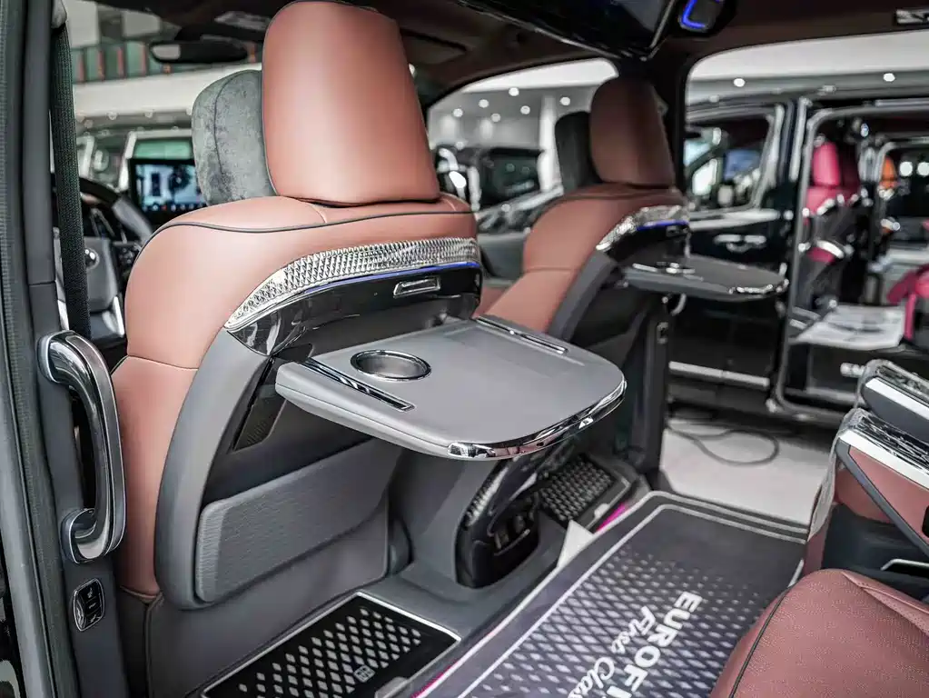 Toyota Hiace — миниатюра 11