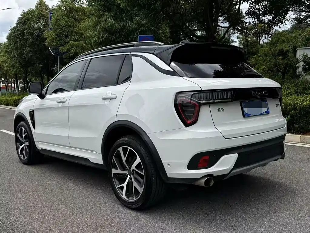 Lynk & Co 01 — миниатюра 9