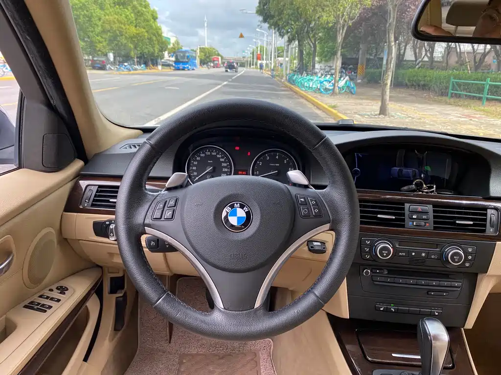 BMW 3 Series 3 2009 325i Luxury