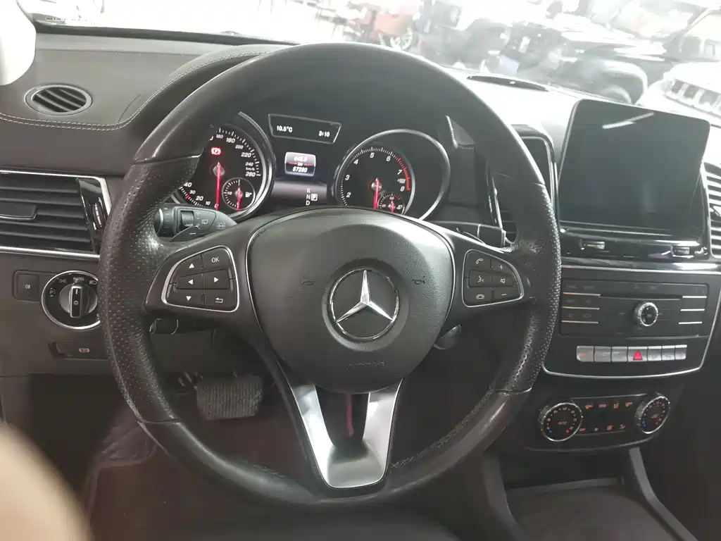 MERCEDES-BENZ GLE