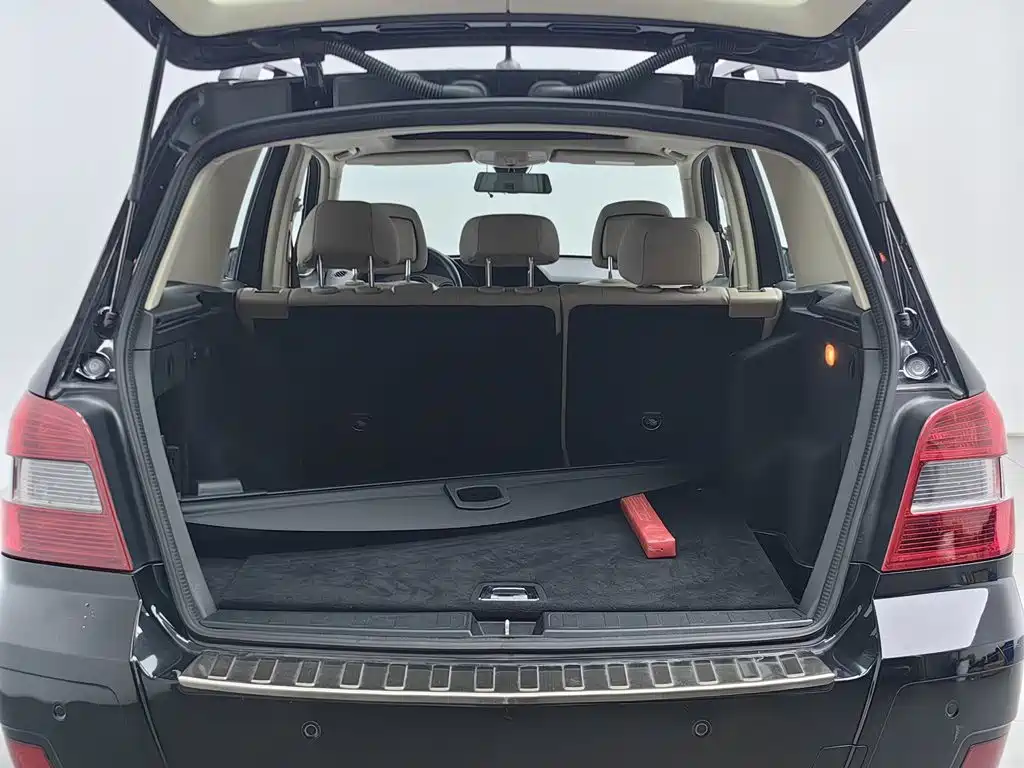 Mercedes-Benz GLK-Class (Import) — миниатюра 16