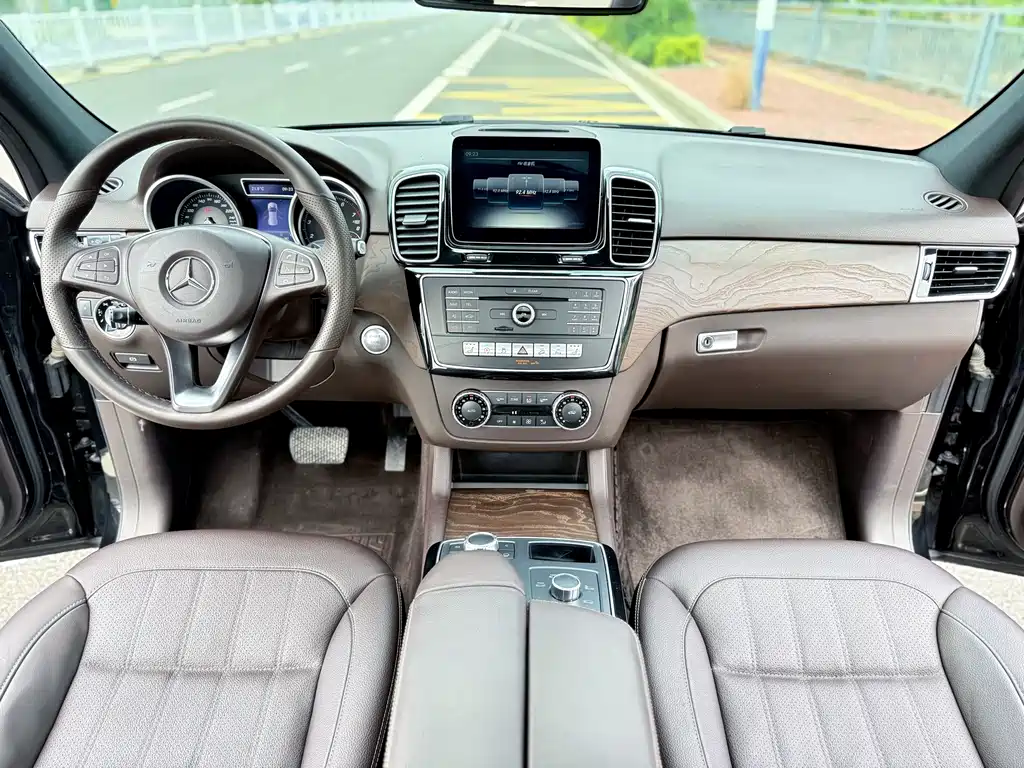 Mercedes-Benz GLE 2017 GLE 320 4MATIC