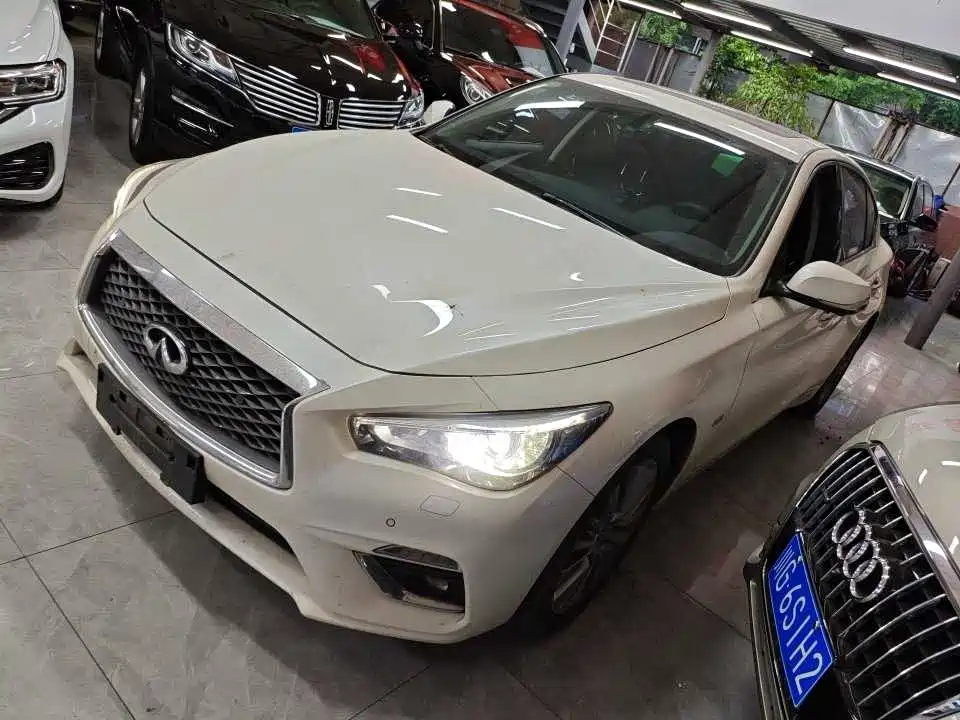 Infiniti Q50L 2018
