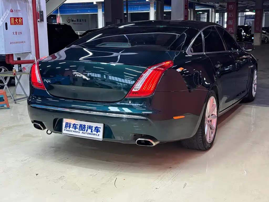 Jaguar XJ — миниатюра 17