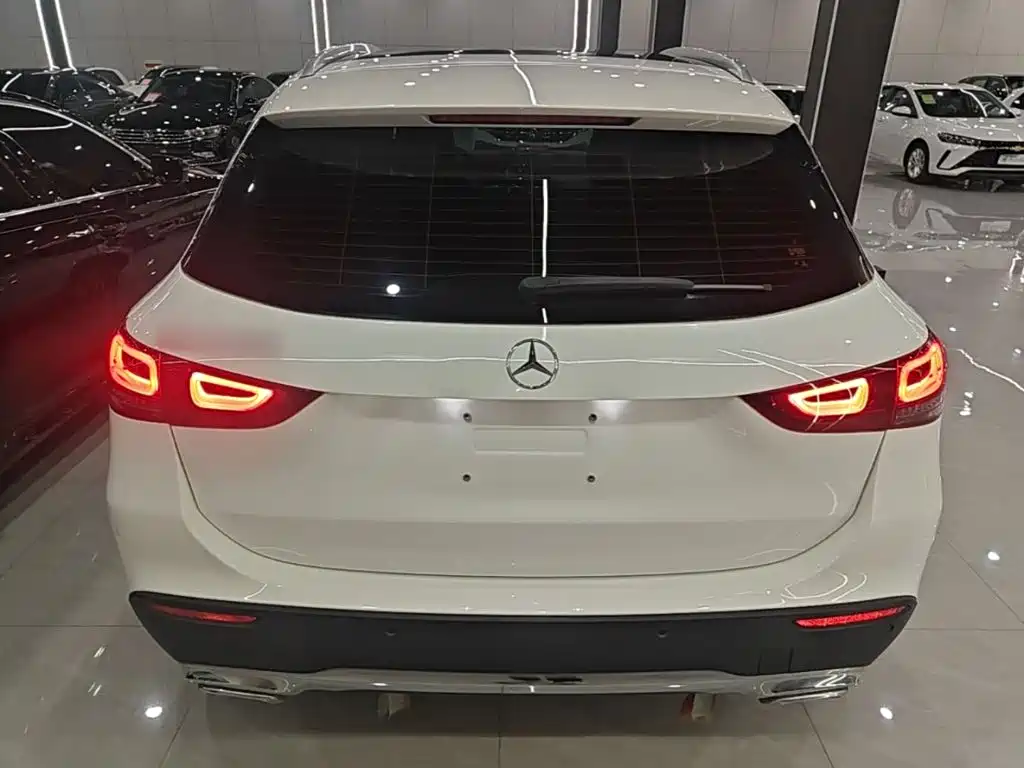 Mercedes-Benz GLA — миниатюра 6