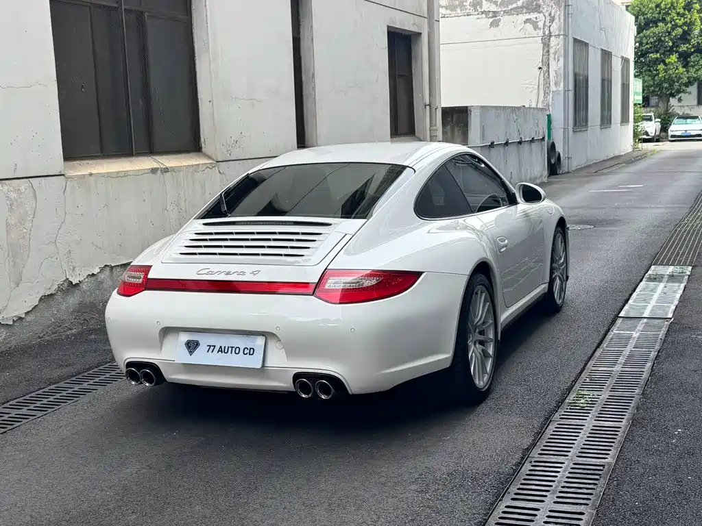 Porsche 911 2010 Carrera 4 3.6L
