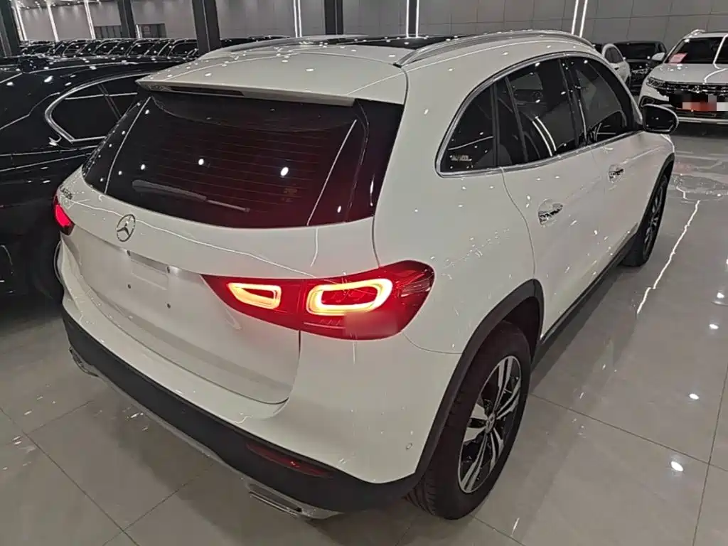 Mercedes-Benz GLA — миниатюра 7