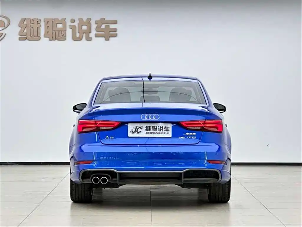Audi A3 2019 Limousine 35 TFSI Fashion VI