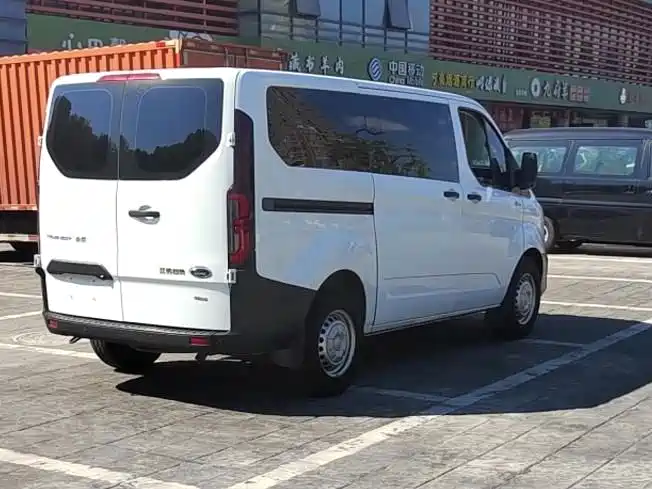 Ford Transit — миниатюра 3