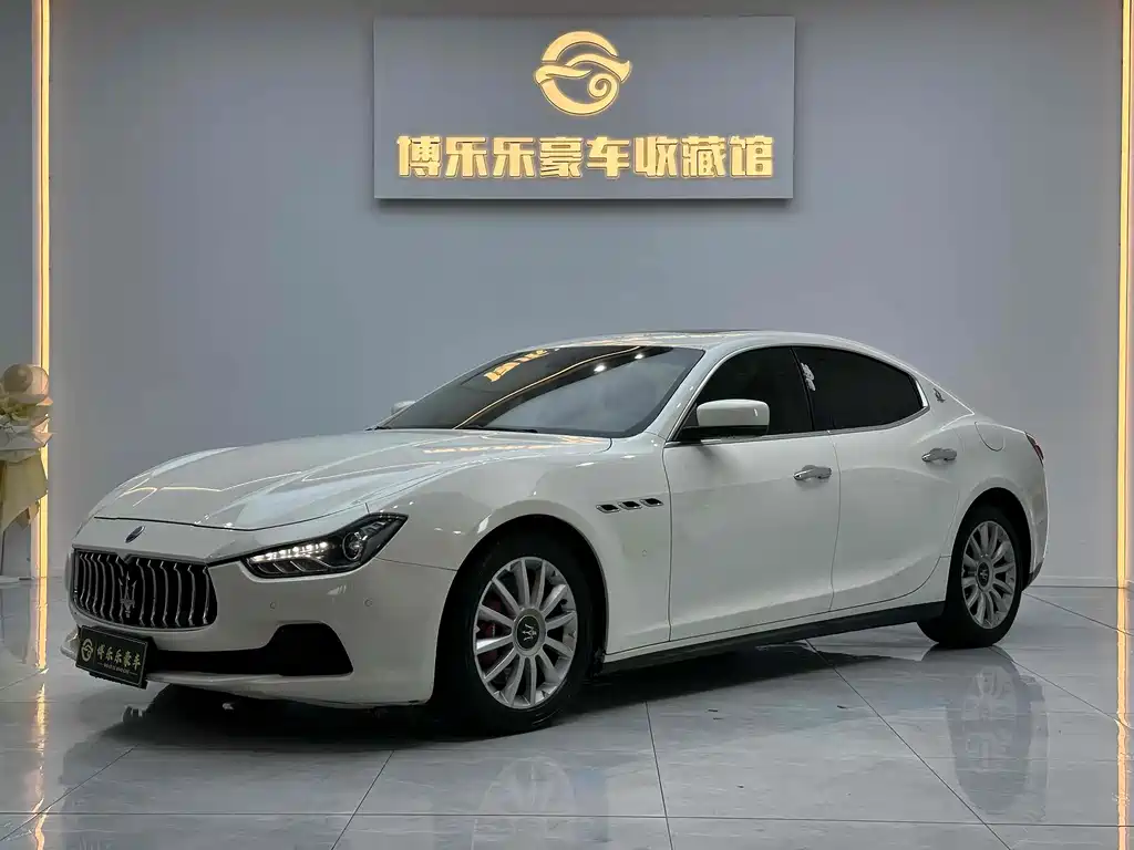 2015 Maserati Ghibli - zdjęcie 1 z 18