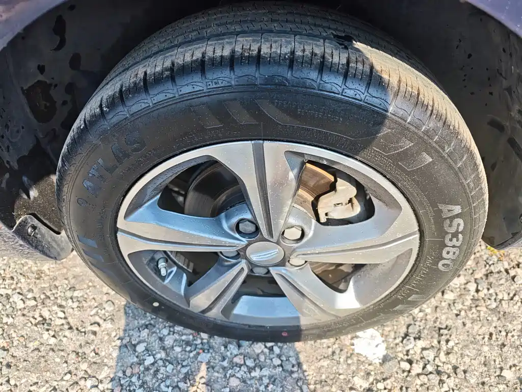 Geely Emgrand GL — миниатюра 5