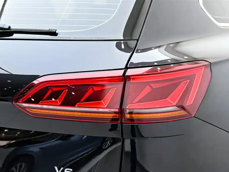 Volkswagen Touareg 2021 3.0TSI Sport