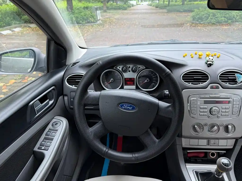 Ford Focus — миниатюра 10