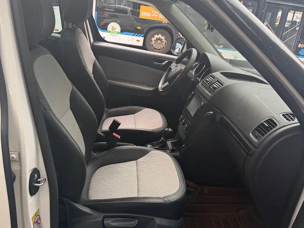 Skoda Yeti — миниатюра 9