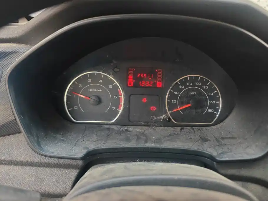 Wuling Hongguang V — миниатюра 14