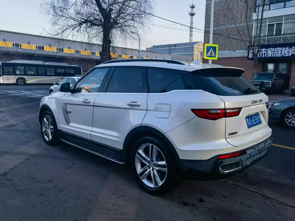 ZOTYE T700