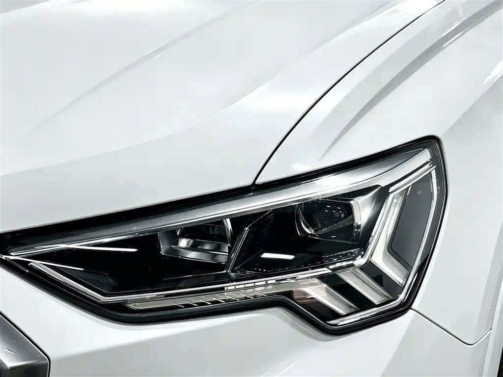 Audi Q3 — миниатюра 13