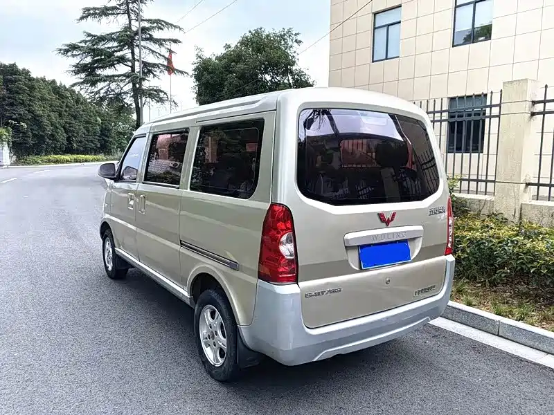 Wuling Rongguang — миниатюра 4
