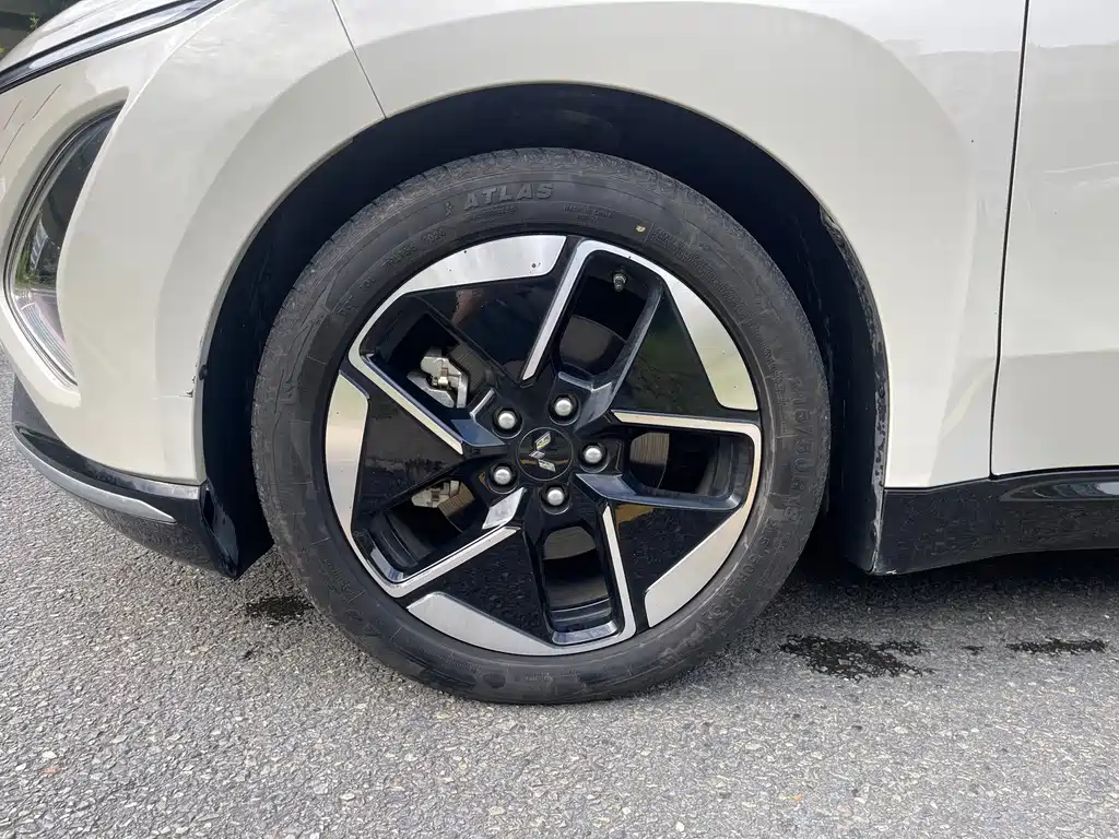 Wuling Xingguang — миниатюра 10