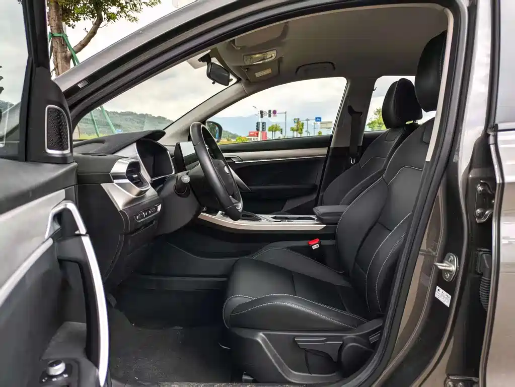 Geely Binyue 2025 1.5L CVT
