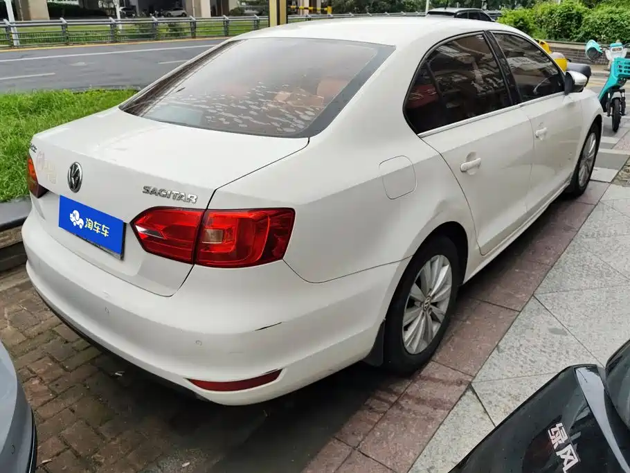 Volkswagen Sagitar — миниатюра 3
